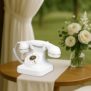 Audiogästebuch im weißen Retro-Design als Highlight auf dem Hochzeitstisch mit Blumendeko
